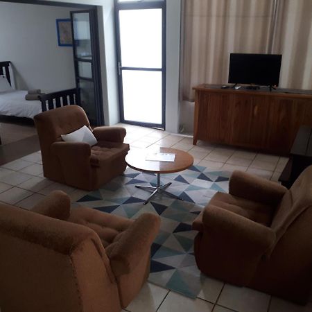 Suiderhof Self-Catering Ξενοδοχείο Βίντχουκ Εξωτερικό φωτογραφία