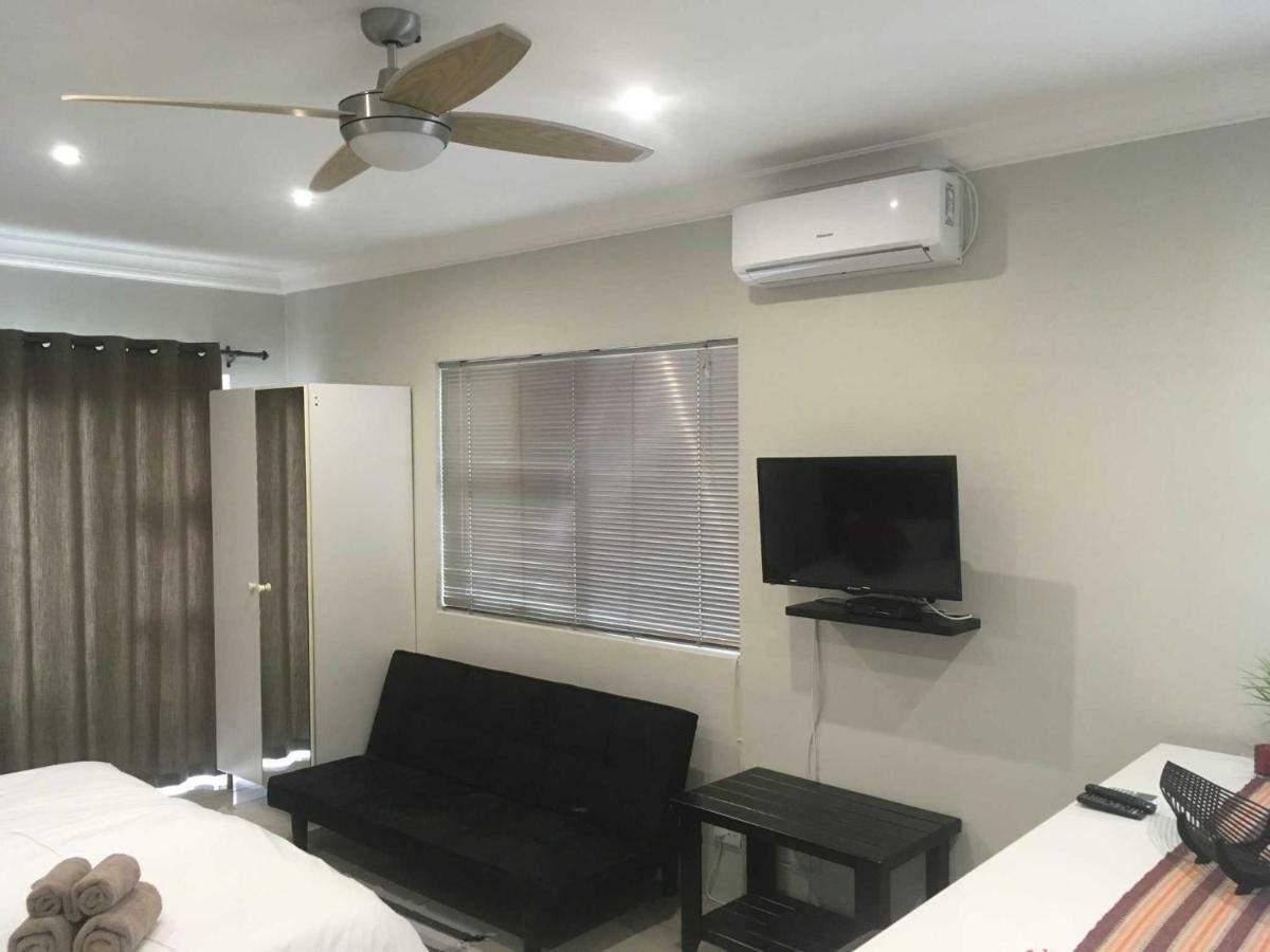 Suiderhof Self-Catering Ξενοδοχείο Βίντχουκ Εξωτερικό φωτογραφία