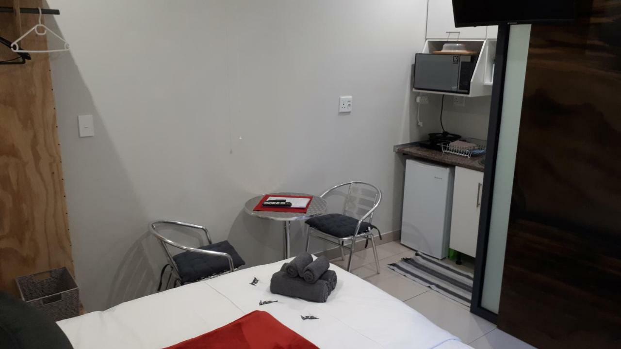 Suiderhof Self-Catering Ξενοδοχείο Βίντχουκ Εξωτερικό φωτογραφία