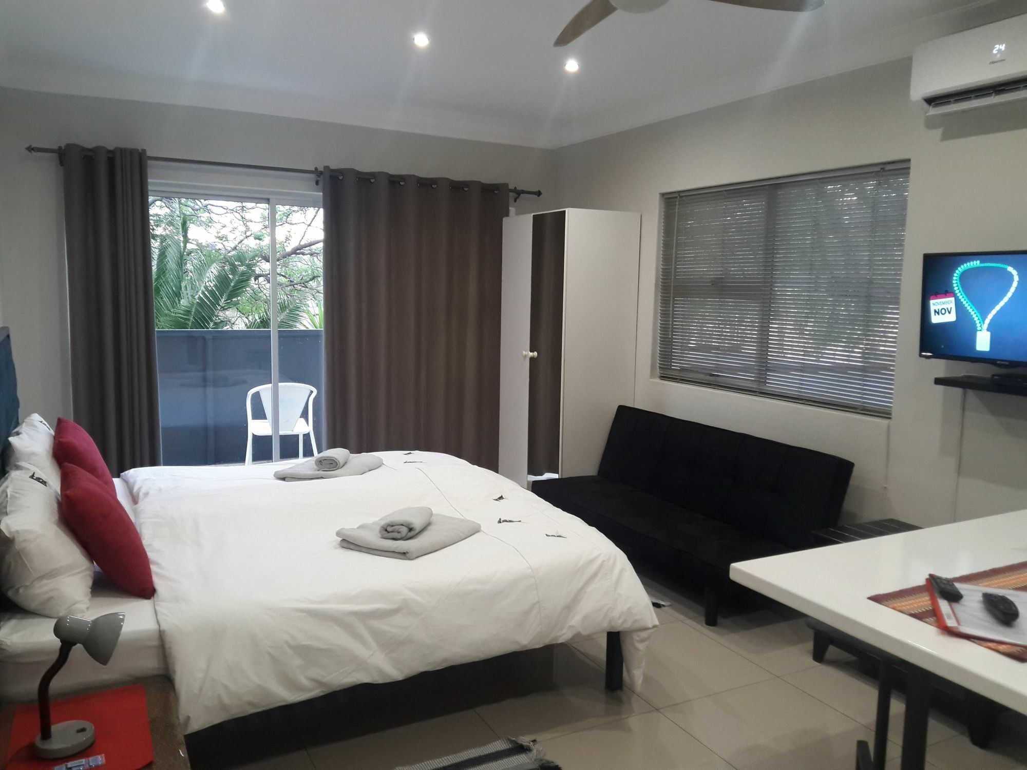 Suiderhof Self-Catering Ξενοδοχείο Βίντχουκ Εξωτερικό φωτογραφία